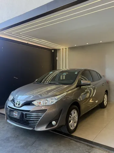 Toyota Yaris XL Sedan 1.5 Flex 16V 4P Mec. 2019