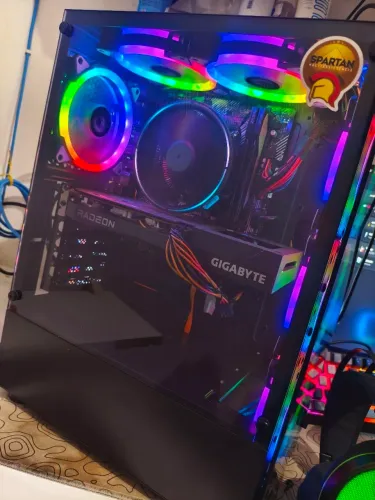 PC Gamer Ryzen 5 3600 + RX 6600 | 16GB RAM | SSD | 6 Fans RGB