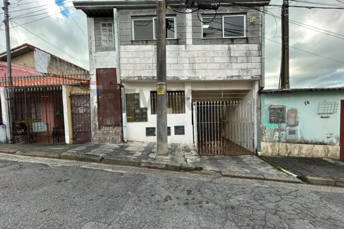 Casas a venda no Mogi Moderno - mesmo terreno 3 casas com 2 dormitórios
