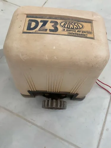 Portão de alumínio e motor 