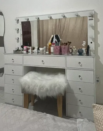 CAMARIM JA COM LAMPADAS E BANQUETA + BRINDE SAPATEIRA BASCULANTE