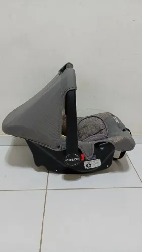 Bebê conforto Cosco cinza