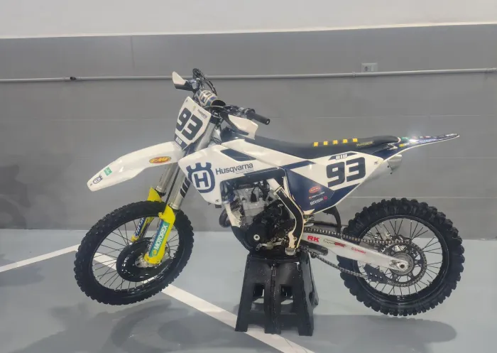 Husquarna 350 bem nova 