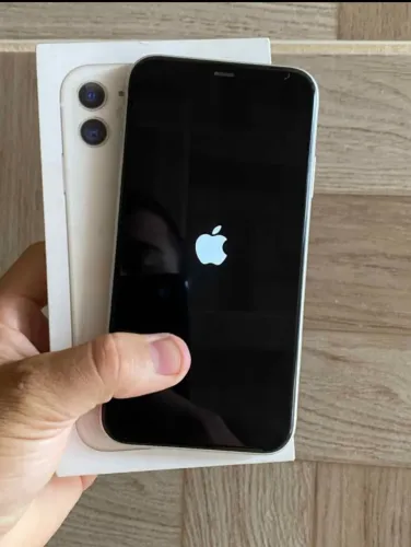 iPhone 11 128. %70 Extra 21x