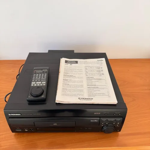 Pioneer CLD-D703 LaserDisc Player + CD Player Original com Controle e Manual