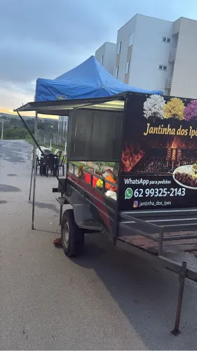 Carretinha fechada