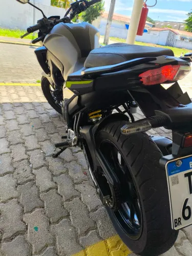 Fz 25 muito nova