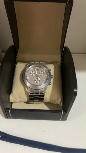 Swatch feminino 