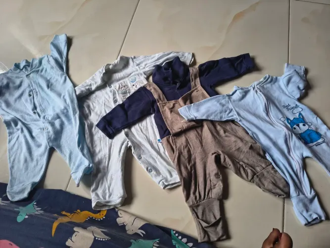 Lote roupa de bebê 