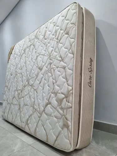 Colchão Queen Ortobom Ouro spring pillowtop, Luxo,Em Látex, Sem uso Aceito cartão e Entreg