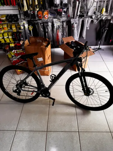 Bicicleta Oggi Hacker Sport