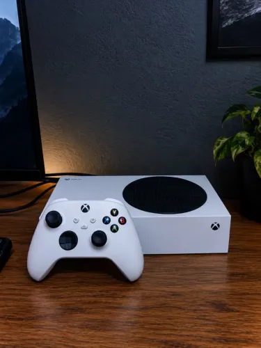 Vendo ou troco xbox séries s