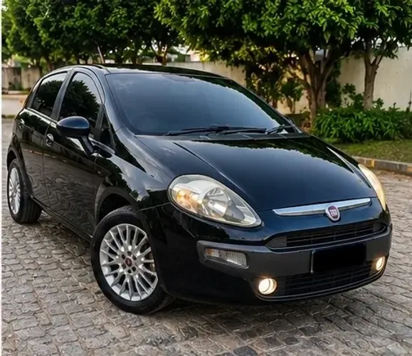 Fiat Punto Essence 1.6 Flex 16V 5P 2014