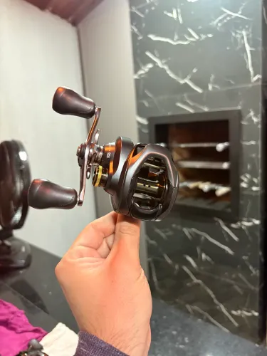 Carretilha shimano curado K