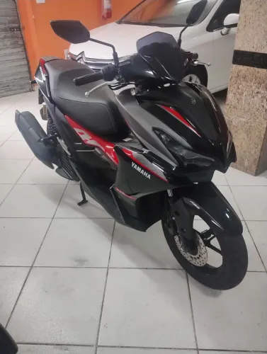 Moto Yamaha aerox 160 abs