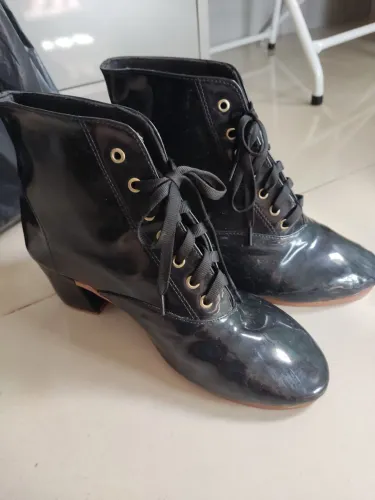 Bota gladiadora de quadrilha