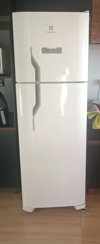 Geladeira Electrolux Frost Free DFN41 - 371 Litros - Excelente Estado