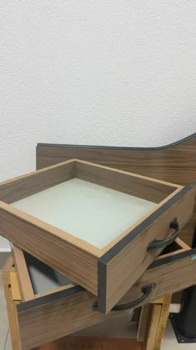 Mesa de escritorio + cadeira