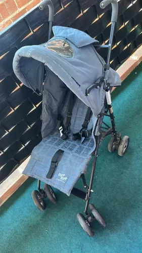 Carrinho de Bebê Passeio Bye Bye da Burigotto