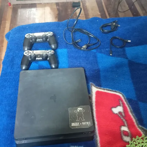 Troco ou vendo ps4 por iPhone 11ou superior 