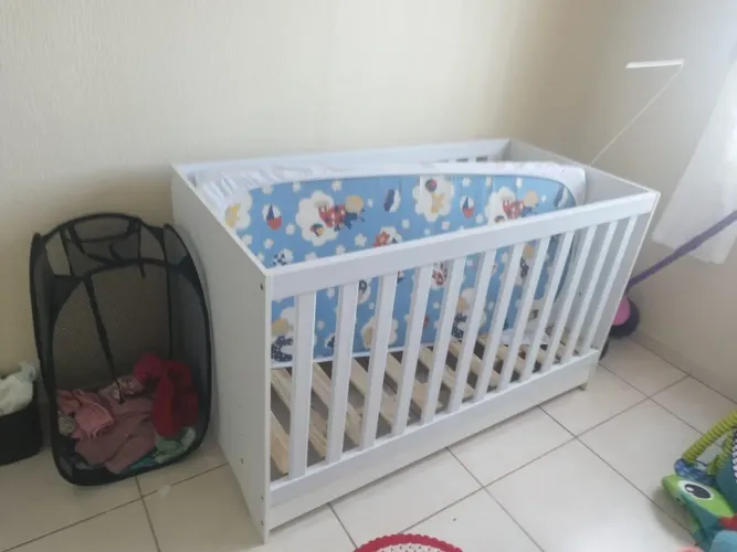 Berço semi novo