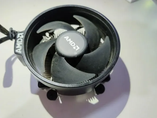 Cooler AMD