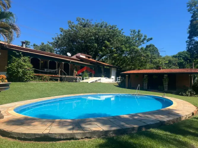 Chácara em Alameda Mariana Prudente Corrêa - Contendas - Valinhos/SP