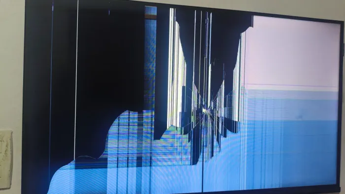Tv led danificada 