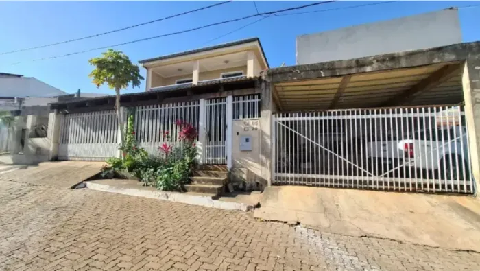 CASA À VENDA CONDOMÍNIO QUINTA DOS IPÊS, NO JARDIM BOTÂNICO (DF)