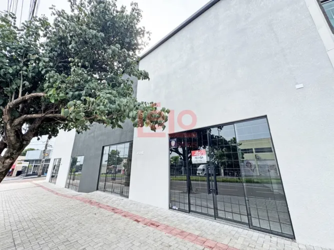 Sala comercial nova na Avenida Pedro Taques, Jardim Santa Clara, com 206 m²