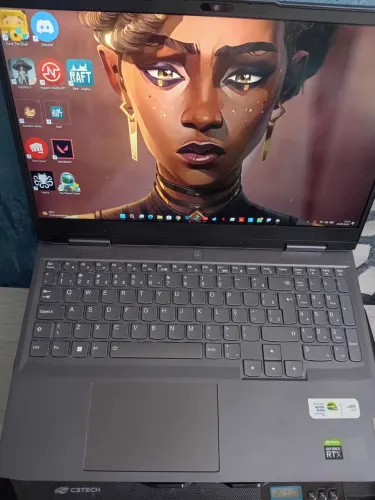 Notebook Gamer Lenovo LOQ 15IRH8 + Setup Gamer Completo