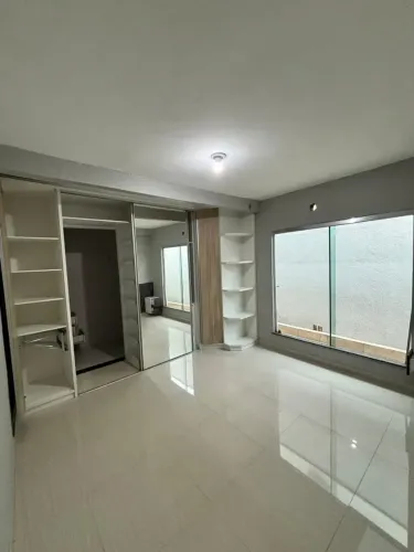 Casa Linda para venda com 4 quartos sendo 1 suíte FINANCIAVEL no Cond. Villa Verde ll Man