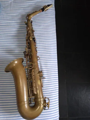 Sax Alto Desplacado