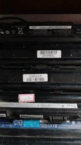 Lote com 10 baterias de notebook usadas - Invioladas R$ 125,00