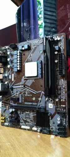 Kit am4 - Ryzen 3 2200g - 8gb ddr4 - a520m