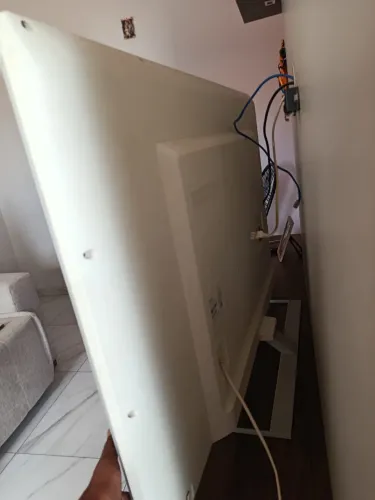 Vende se tv 50