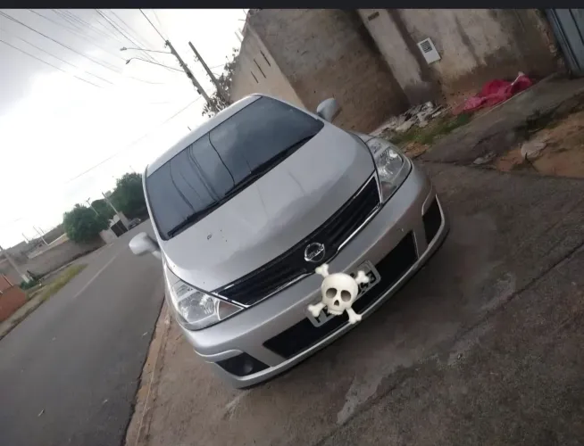Nissan Tiida Sedan 1.8 16V Flex Fuel 4P 2012