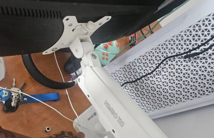 Suporte de monitor articulado