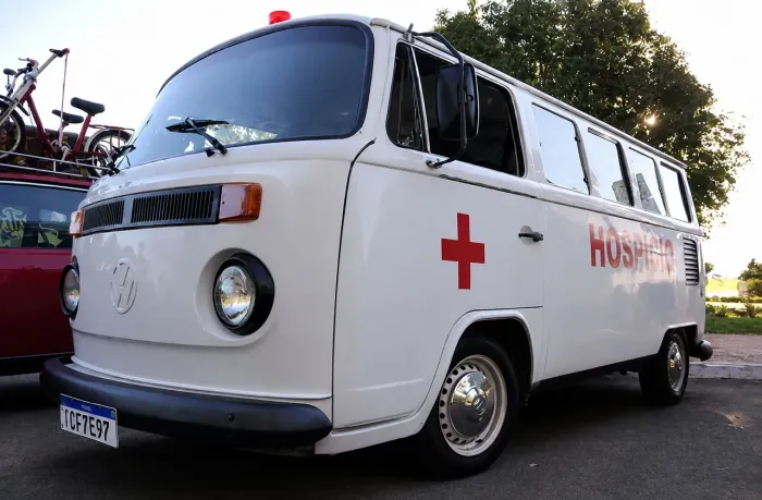 Volkswagen Kombi Standard/ Luxo/ Serie Prata 1991