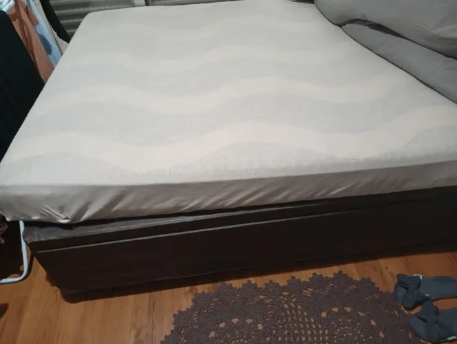 Cama de casal baú