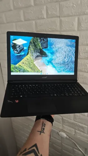 Notebook Acer 15.6/ Ryzen 3/ 8gb ddr4/ ssd 120gb.