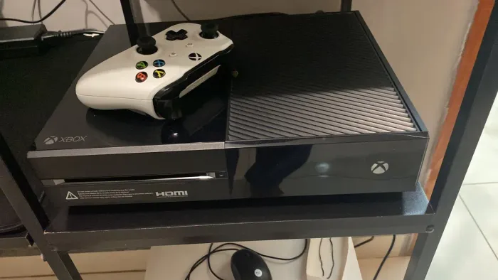 Xbox One + Kinet