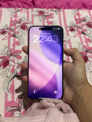 Vendo ou troco com volta pra mim iPhone 15 Pro Max