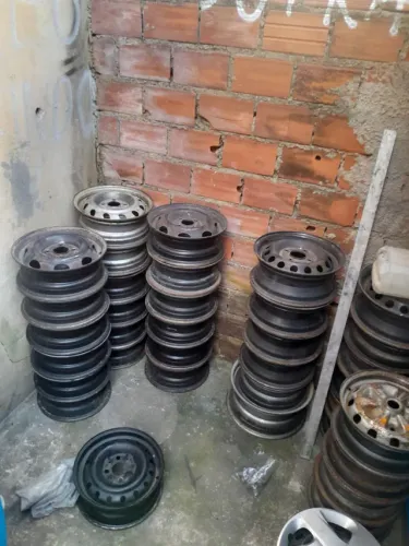 Rodas de ferro originais 13 ao 15 apartir 85 reais cada abase de troca