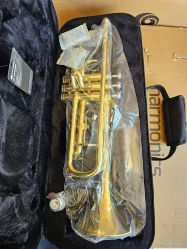 Trompete harmonic em Sib (novo)