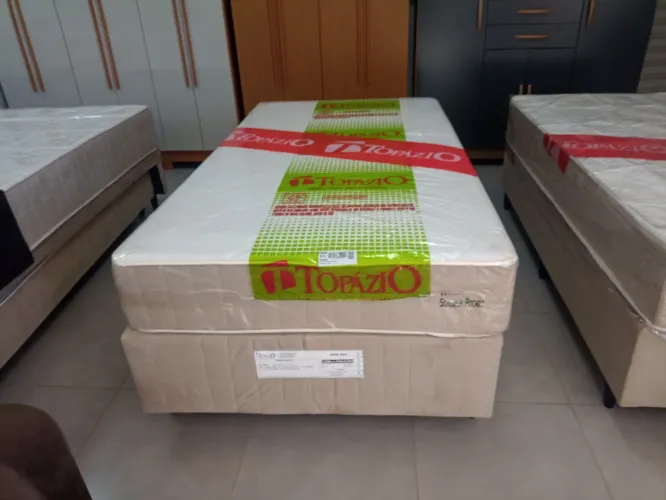 Cama e colchão  de mola ensacada  88 x 188