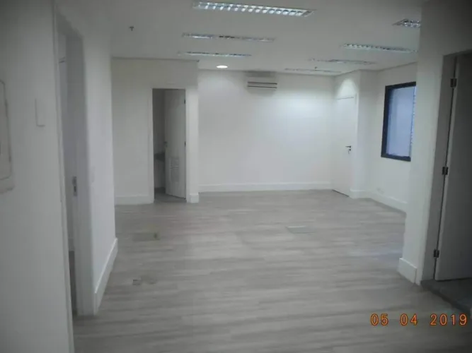 Conjunto à venda, 1 vaga, Vila Olímpia - São Paulo/SP