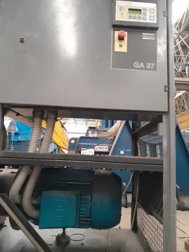 Compressor Atlas Copco GA37-125P 90 Bar, 50 Cv 380V 60HZ com Secador integrado - usado