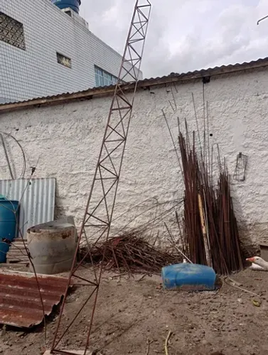 Estrutura metálica com 6 metros
