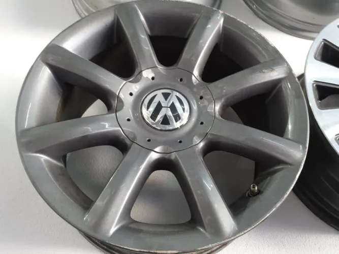 Roda aro 15 Palitada grafite brilhante Vw Perua Kombi jogo 5x112